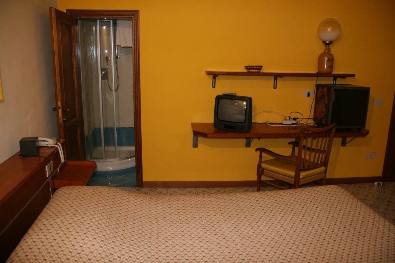 Bed And Breakfast I Due Leoni Florencja Zewnętrze zdjęcie